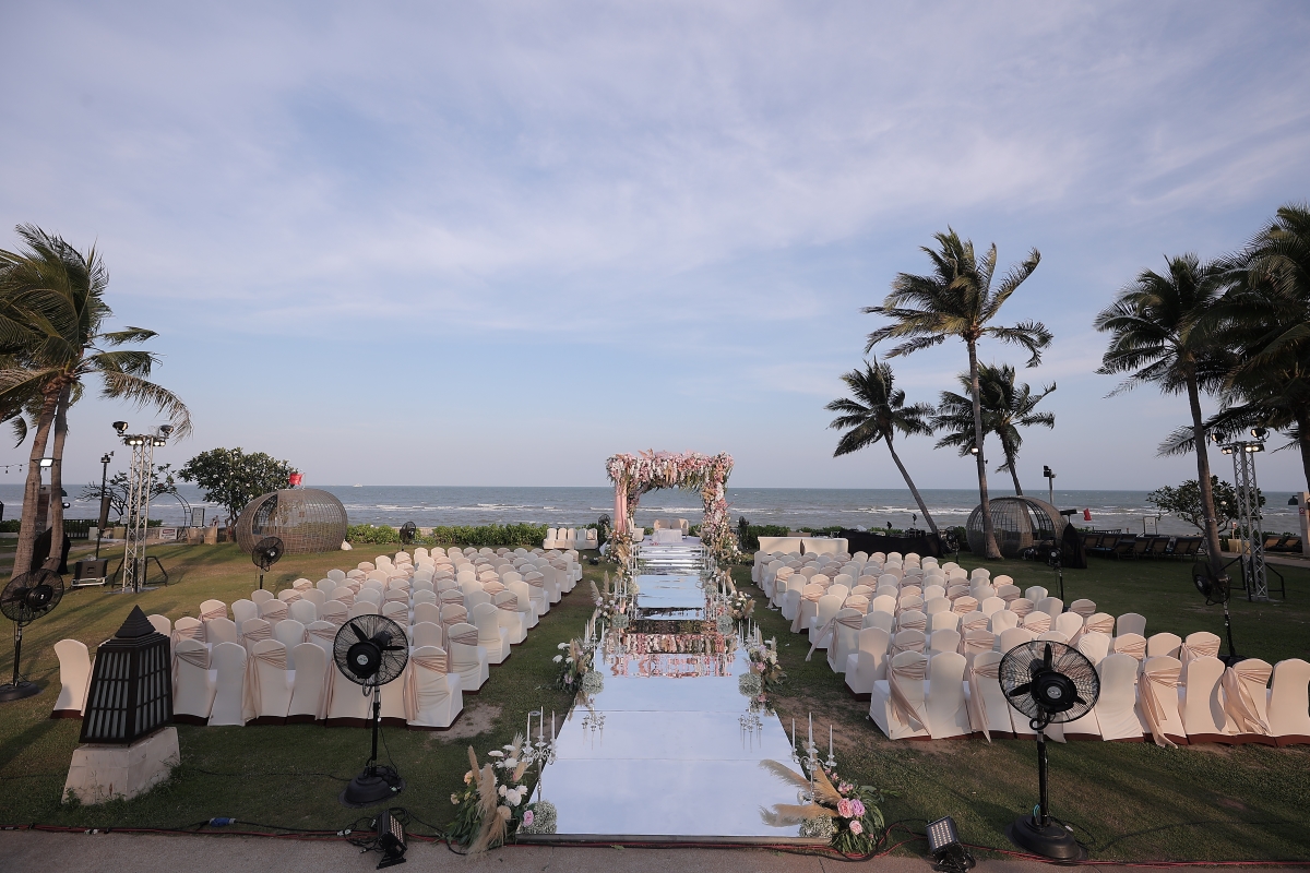 Kashish and Aseem Thailand wedding on beach