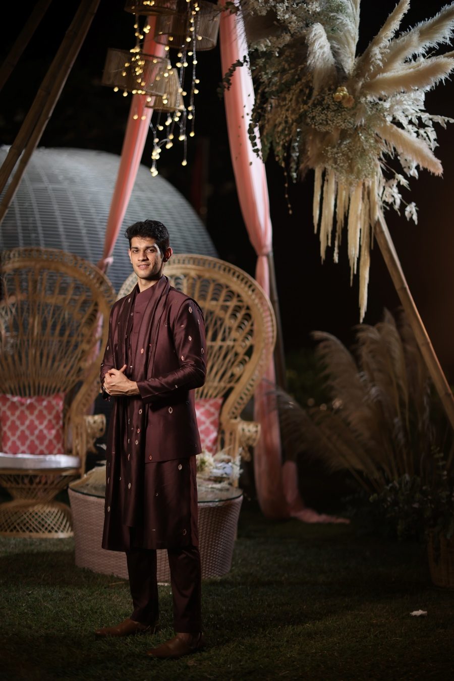 Aseem in maroon kurta pyjama by Antar-Agni during his mehendi photoshoot
