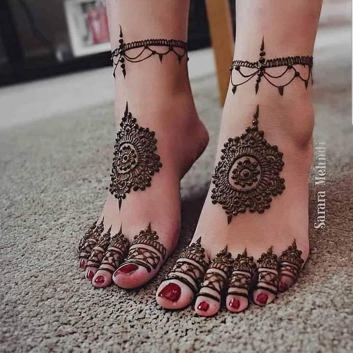 arabic feet mehndi designs gol tikki with anklet payal motif