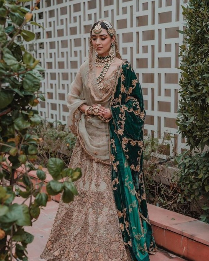 how to wear lehenga dupatta