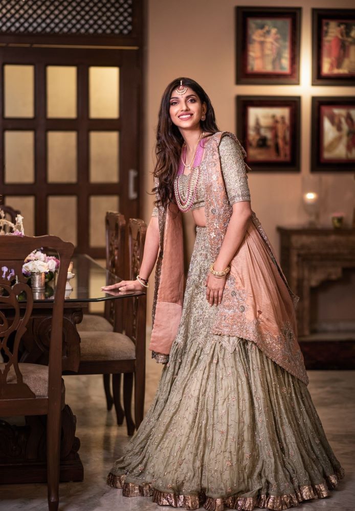 unique dupatta draping styles for lehenga