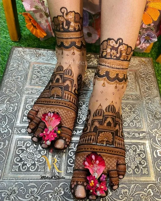 elegant and new foot mehndi design arabic pakistani style