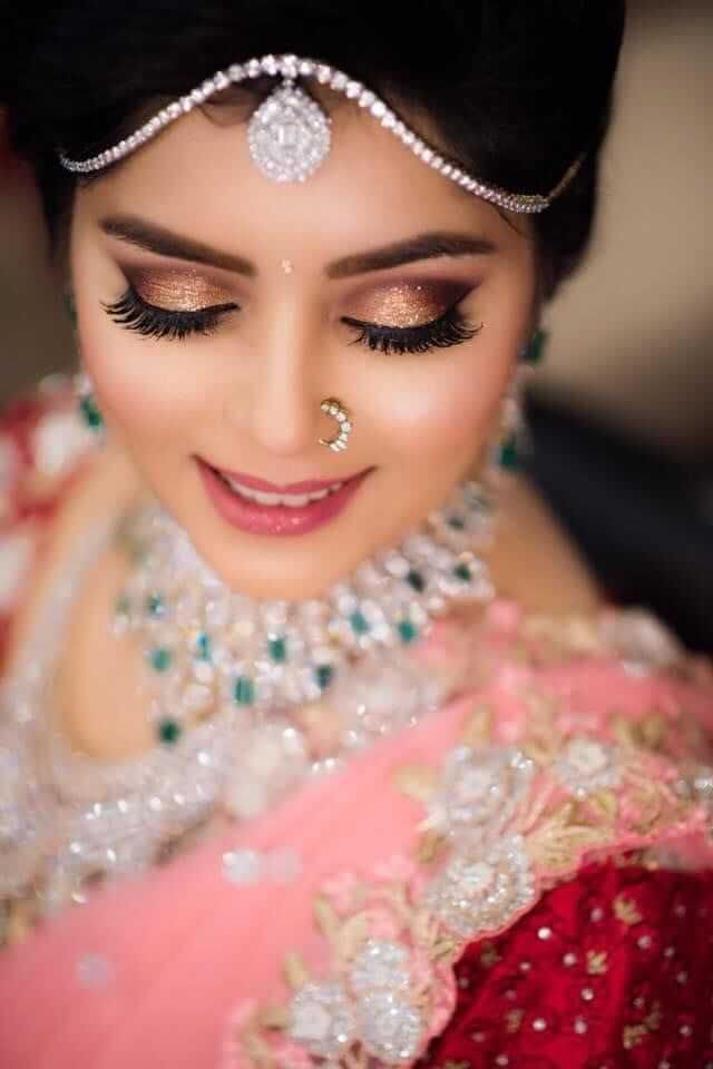 modern best smokey eye makeup for south indian bride