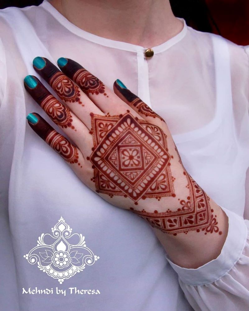 latest trendy square mandala mehndi design