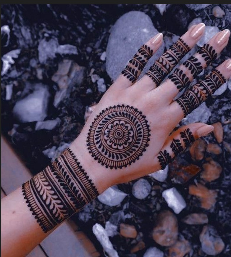 simple and minimal mandala mehendi