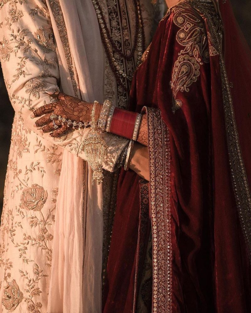 simple and trendy red punjabi bridal choora
