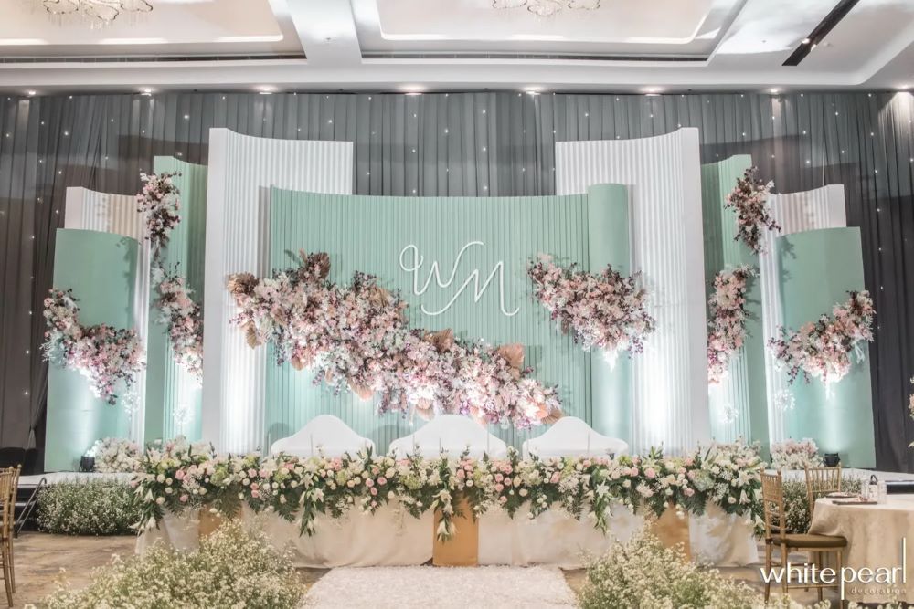 simple fancy pastel decor for wedding stage