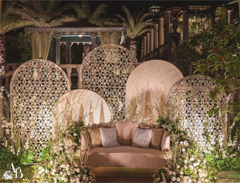 bohemian stage decoration for day time wedding