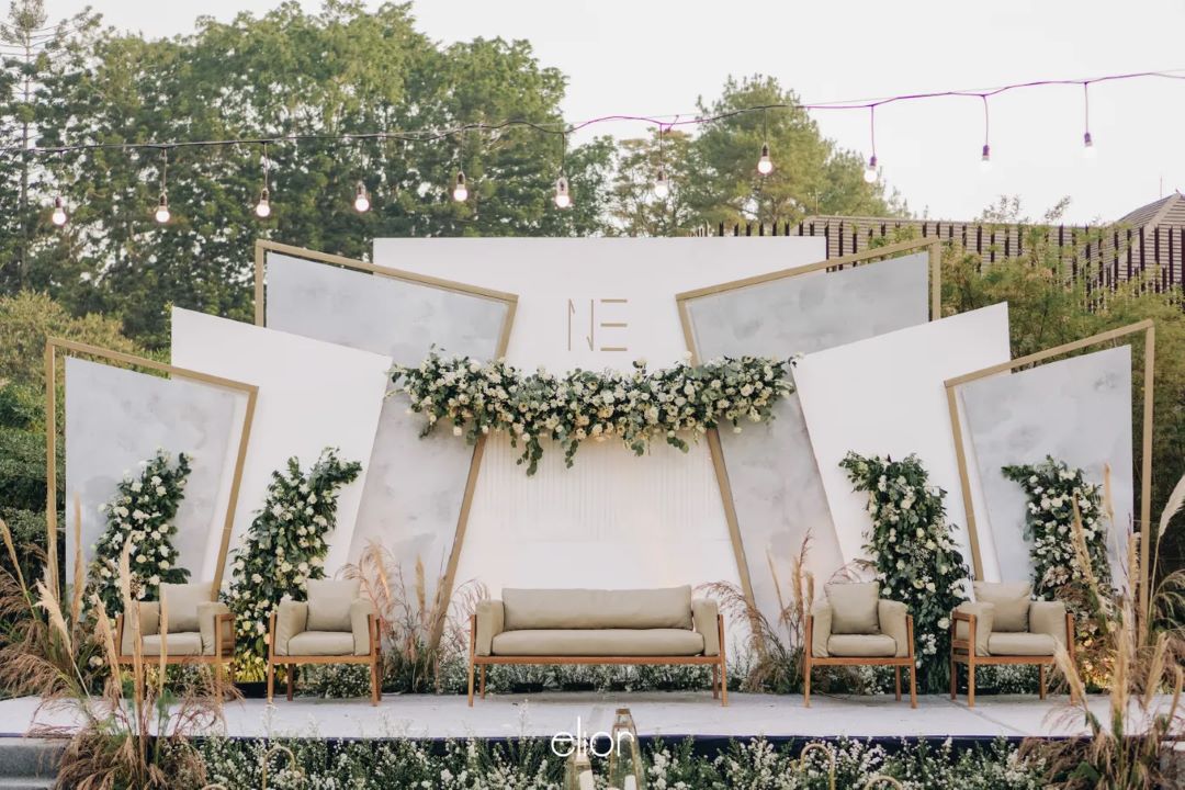 vintage theme stage decoration for wedding